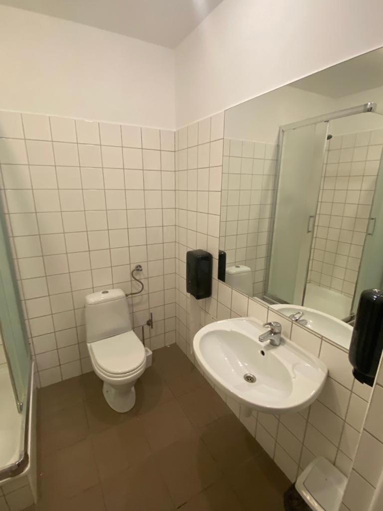 ヴロツワフ Schronisko Na Wyspieホステル 部屋 写真