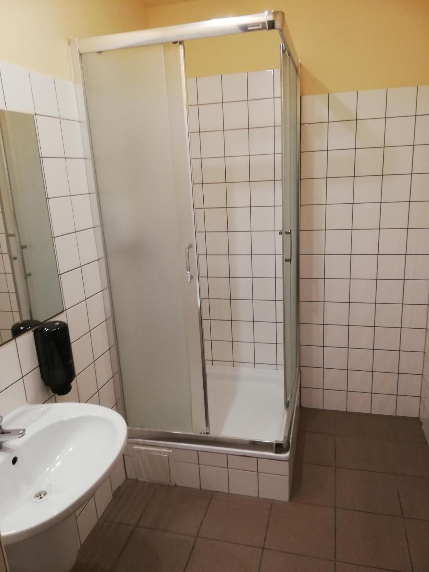 ヴロツワフ Schronisko Na Wyspieホステル 部屋 写真
